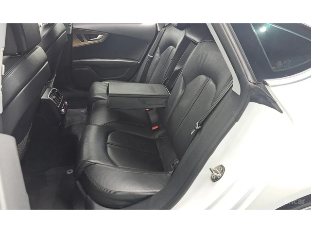 Audi A7 QUATTRO - автомобили, коли, обяви за нови и употребявани 8