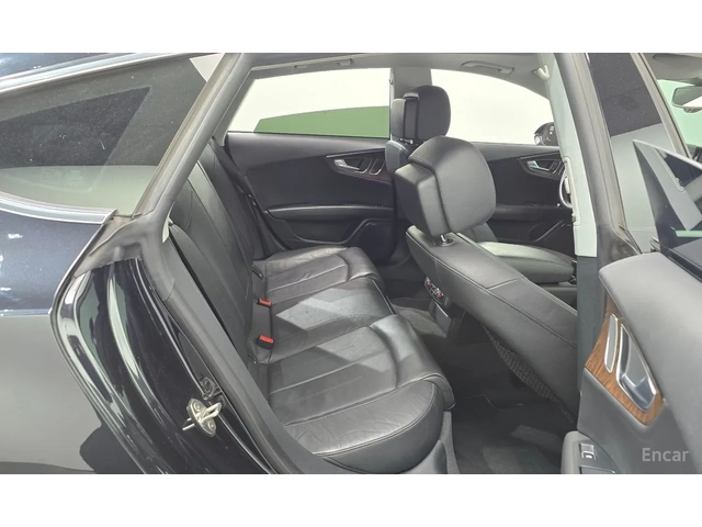 Audi A7 QUATTRO - автомобили, коли, обяви за нови и употребявани 8