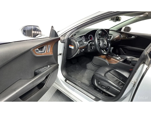 Audi A7 QUATTRO - автомобили, коли, обяви за нови и употребявани 6
