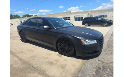 audi-a8 - 0