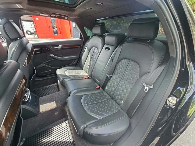 Audi A8 MATRIX* 4.0* PANO* ALCANTARA* DISTRONIK* МАСАЖ* ОБ - автомобили, коли, обяви за нови и употребявани 8