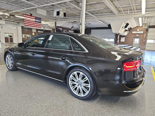 Audi A8 LONG TDI* DISTRONIK* МАСАЖ* ОБДУХ* BOSE* PANO* ALC - автомобили, коли, обяви за нови и употребявани 3