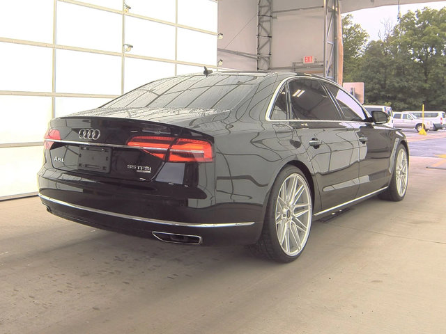 Audi A8 MATRIX* DISTRONIK* HEADUP* 360* МАСАЖ* ОБДУХ* ПАНО - автомобили, коли, обяви за нови и употребявани 4