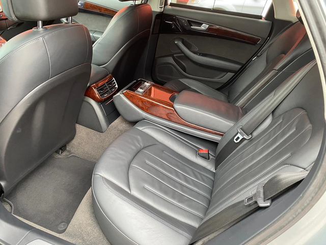 Audi A8 4.2 FSI 371к.с. QUATTRO КАТО НОВА - автомобили, коли, обяви за нови и употребявани 9