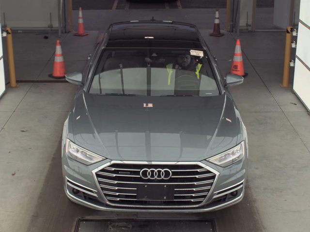 Audi A8 3.0T - автомобили, коли, обяви за нови и употребявани 4