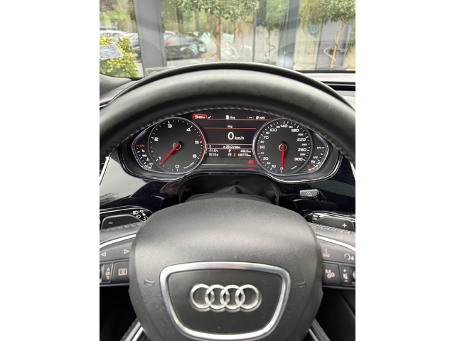 Audi A8 - автомобили, коли, обяви за нови и употребявани 13