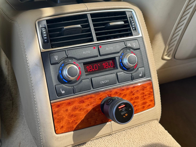 Audi A8 4.2 V8 - автомобили, коли, обяви за нови и употребявани 12