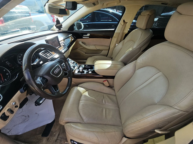 Audi A8 3.0Т* MATRIX* ПОДГРЕВ* КАМЕРА* КЕЙЛЕС* - автомобили, коли, обяви за нови и употребявани 12