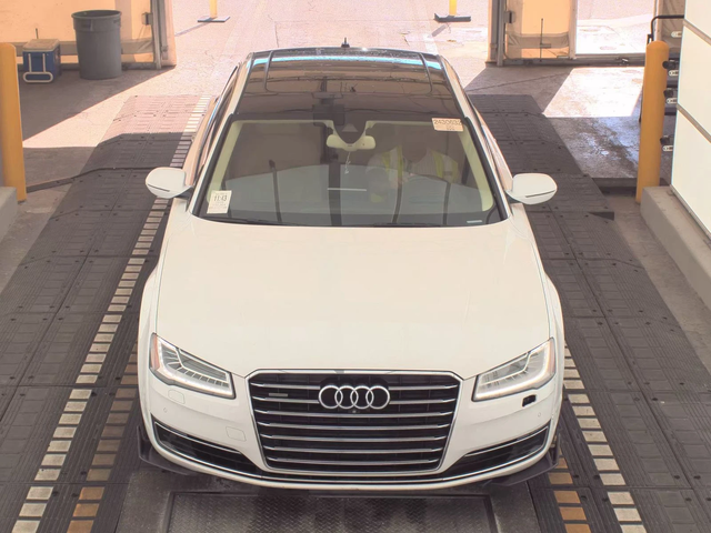 Audi A8 3.0Т* MATRIX* ПОДГРЕВ* КАМЕРА* КЕЙЛЕС* - автомобили, коли, обяви за нови и употребявани 4