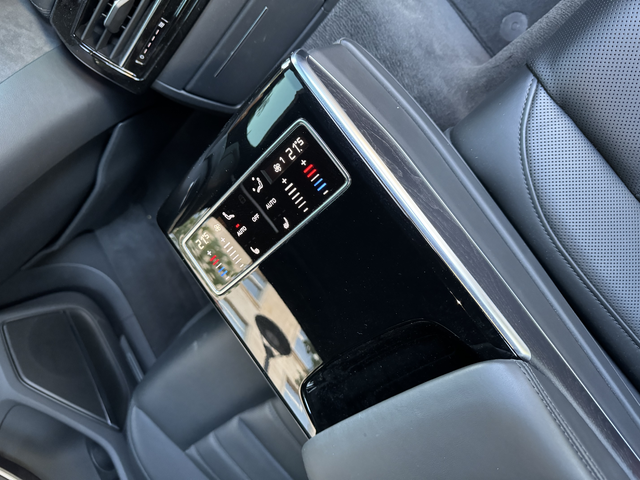 Audi A8 50 TDI Quattro - автомобили, коли, обяви за нови и употребявани 7