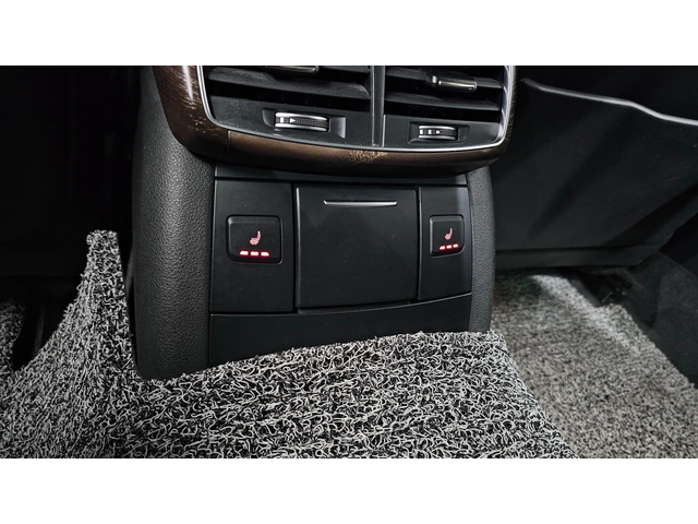 Audi A8 * TDI* QUATTRO* Camera* Keyless* АВТОКРЕДИТ - автомобили, коли, обяви за нови и употребявани 15
