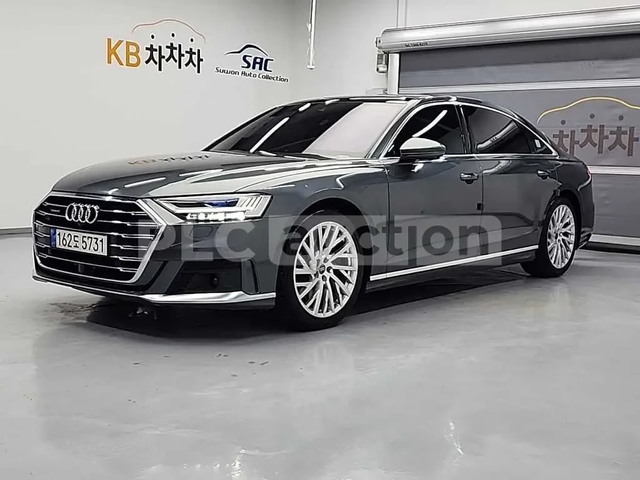 Audi A8 ДИСТРОНИК * ОБДУХВАНЕ * 360* KEYLESS - автомобили, коли, обяви за нови и употребявани 1