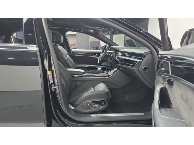 Audi A8 LONG* DISTRONIK* TV* B&O* ОБДУХ* КРАЙНА ЦЕНА - автомобили, коли, обяви за нови и употребявани 11