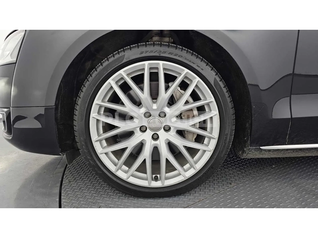 Audi A8 LONG* MATRIX* TV* ОБДУХ* МАСАЖ* АЛКАНТАРА* КРАЙНА - автомобили, коли, обяви за нови и употребявани 4