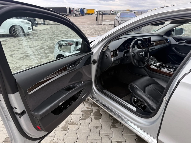 Audi A8 4.2TDI 351 ks - автомобили, коли, обяви за нови и употребявани 9