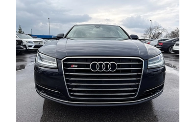audi-a8 - 0