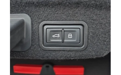 Audi A8 4.2 TDI Quattro - САМО 30% АВАНС - автомобили, коли, обяви за нови и употребявани 15
