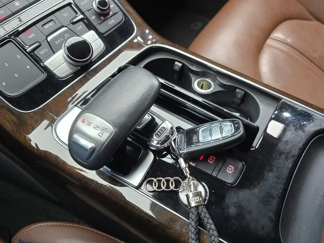 Audi A8 4.2 TDI Quattro - САМО 30% АВАНС - автомобили, коли, обяви за нови и употребявани 16