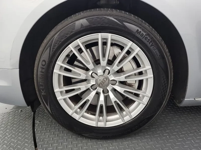 Audi A8 3.0 TDI Quattro - автомобили, коли, обяви за нови и употребявани 4