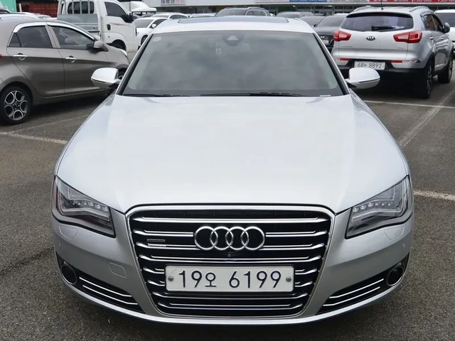 Audi A8 3.0 TDI Quattro - автомобили, коли, обяви за нови и употребявани 0