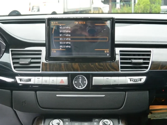 Audi A8 3.0 TDI Quattro - автомобили, коли, обяви за нови и употребявани 13