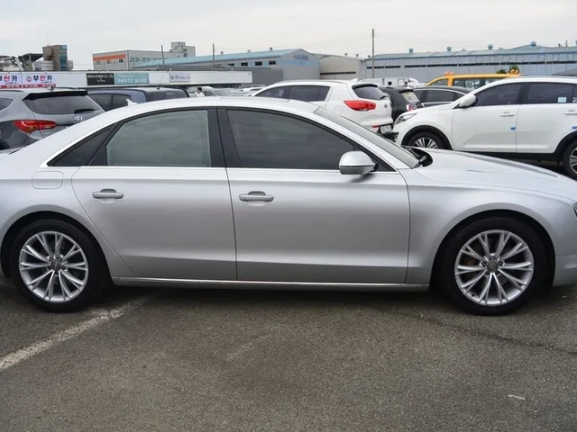Audi A8 3.0 TDI Quattro - автомобили, коли, обяви за нови и употребявани 3