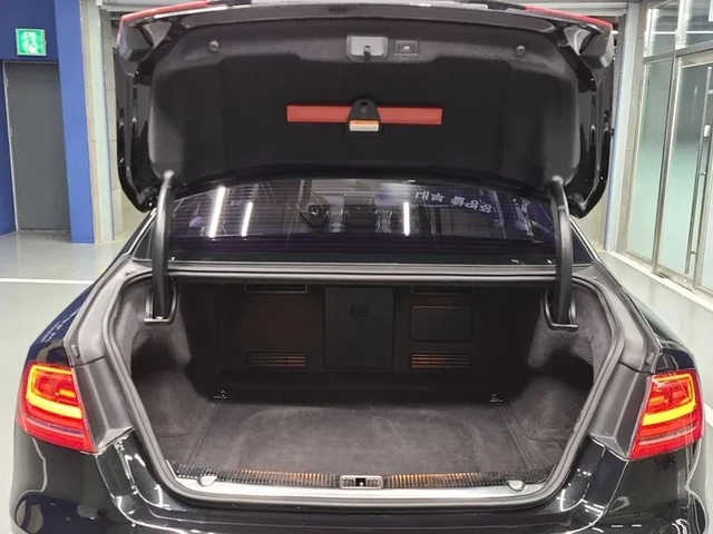 Audi A8 3.0 TDI Quattro - автомобили, коли, обяви за нови и употребявани 12