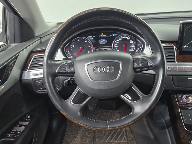 Audi A8 4.2 TDI QUATTRO - автомобили, коли, обяви за нови и употребявани 12