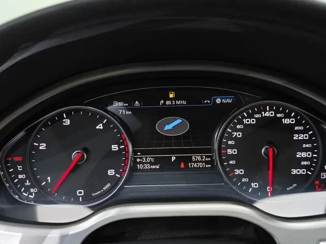 Audi A8 4.2 TDI QUATTRO - автомобили, коли, обяви за нови и употребявани 7