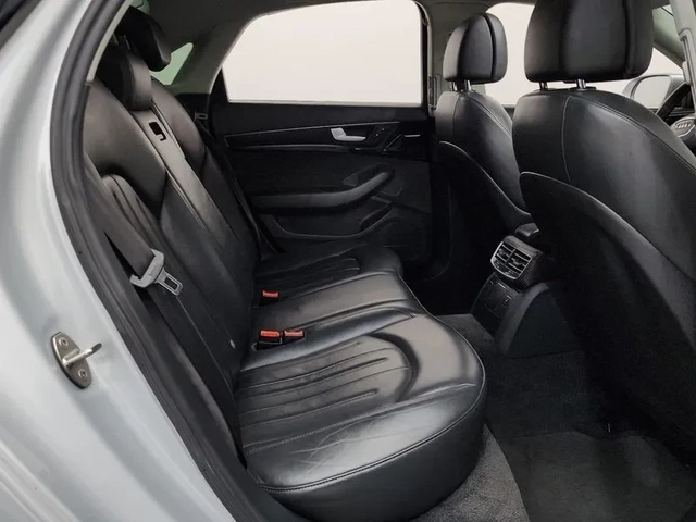 Audi A8 3.0 TDI Quattro - автомобили, коли, обяви за нови и употребявани 10