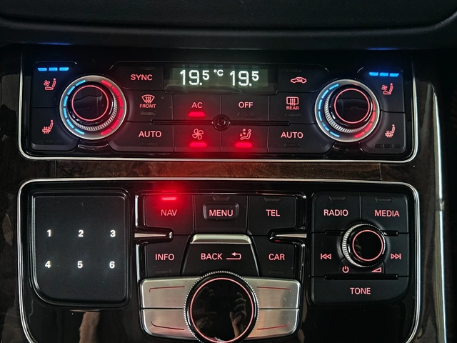 Audi A8 4.2TDI/ТV/DISTR/МАСАЖ/NIGHT/ОБДУХ/BOSE/АMBIENT/LIZ - автомобили, коли, обяви за нови и употребявани 10