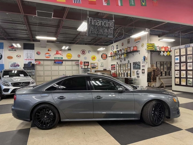 Audi A8 4.0T* V8* 450К.С+ * 360* HUD* ОБДУХ* ДИСТРОНИК - автомобили, коли, обяви за нови и употребявани 2