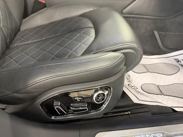 Audi A8 4.0T* V8* 450К.С+ * 360* HUD* ОБДУХ* ДИСТРОНИК - автомобили, коли, обяви за нови и употребявани 13