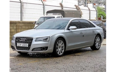 audi-a8 - 0