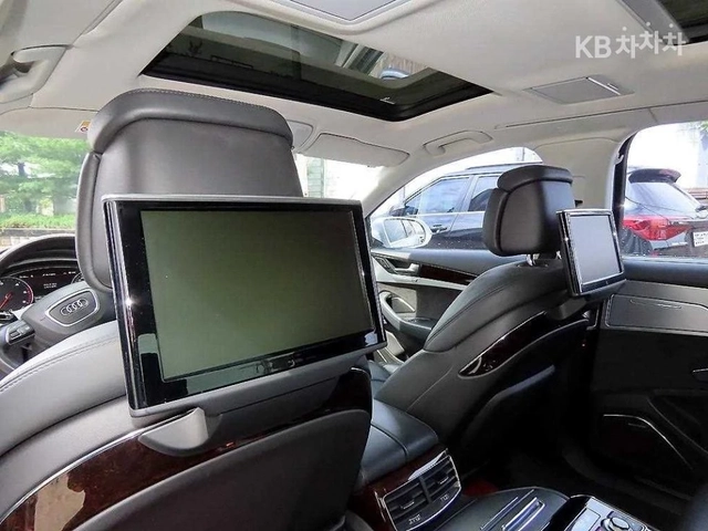 Audi A8 4.2TDI LWB * FIRST CLASS* EKPAHИ * КРАЙНА ЦЕНА* - автомобили, коли, обяви за нови и употребявани 10
