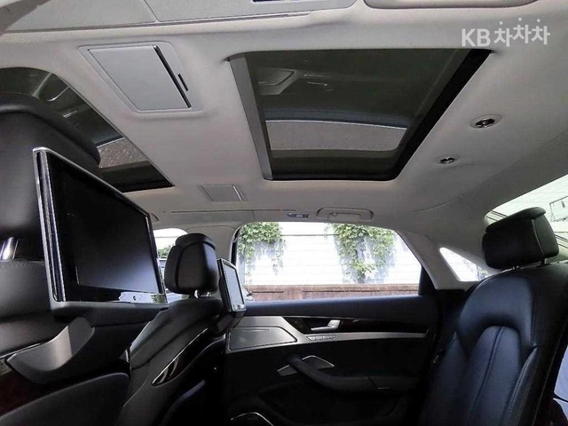 Audi A8 4.2TDI LWB * FIRST CLASS* EKPAHИ * КРАЙНА ЦЕНА* - автомобили, коли, обяви за нови и употребявани 11