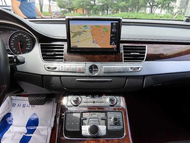 Audi A8 4.2TDI LWB * FIRST CLASS* EKPAHИ * КРАЙНА ЦЕНА* - автомобили, коли, обяви за нови и употребявани 9