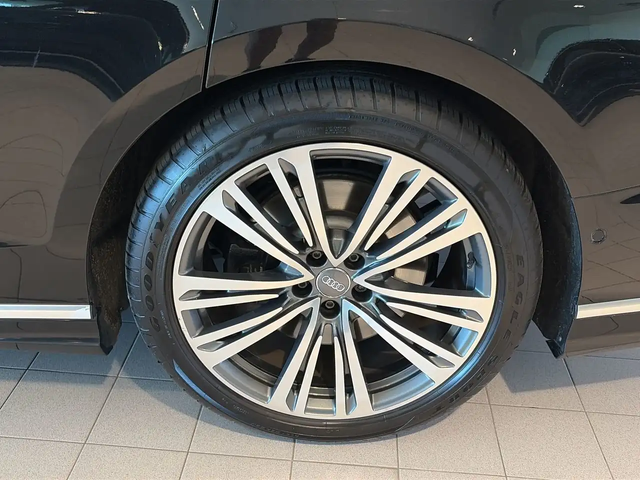 Audi A8 LWB 3.0T quattro 8sp Tiptronic | Executive Pack | All Wheel Drive - автомобили, коли, обяви за нови и употребявани 17