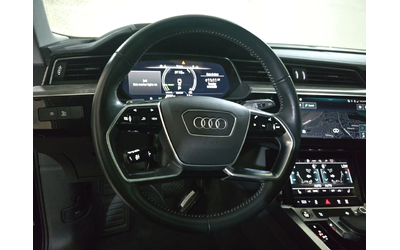 Audi E-Tron DISTRONIK* 360* LANE ASSIST* KEYLESS* ПОДГРЕВ* PAN - автомобили, коли, обяви за нови и употребявани 8