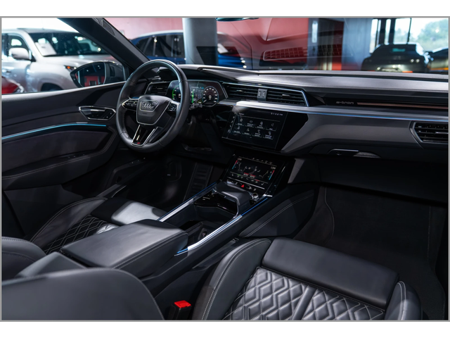 Audi E-Tron Audi E-Tron  - автомобили, коли, обяви за нови и употребявани 10