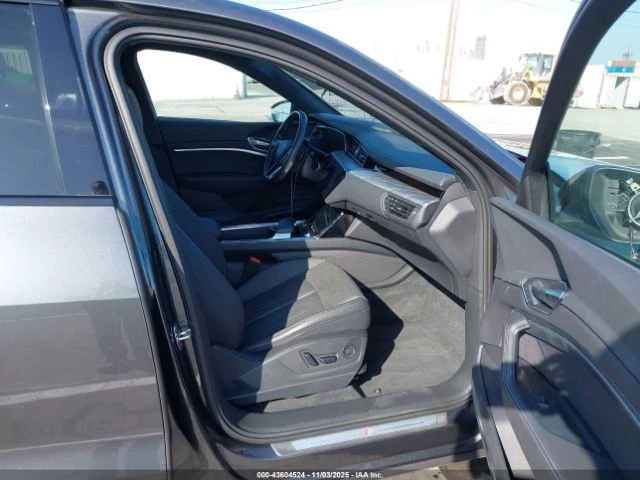 Audi E-Tron SPORTBACK* PREMIUM PLUS* S LINE* QUATTRO* - автомобили, коли, обяви за нови и употребявани 4