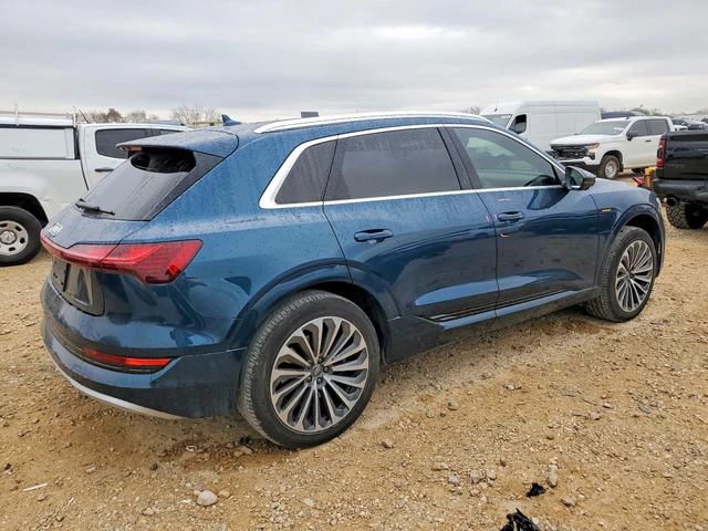 Audi E-Tron * PRESTIGE* - автомобили, коли, обяви за нови и употребявани 3