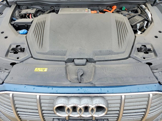 Audi E-Tron * PRESTIGE* - автомобили, коли, обяви за нови и употребявани 6