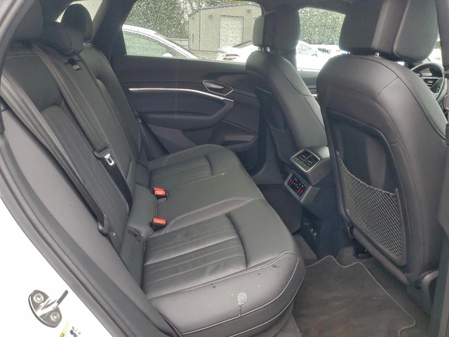 Audi E-Tron PREMIUM* - автомобили, коли, обяви за нови и употребявани 11