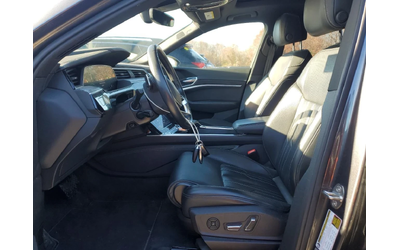 Audi E-Tron PRESTIGE - автомобили, коли, обяви за нови и употребявани 6