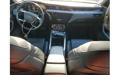 Audi E-Tron PRESTIGE - автомобили, коли, обяви за нови и употребявани 7