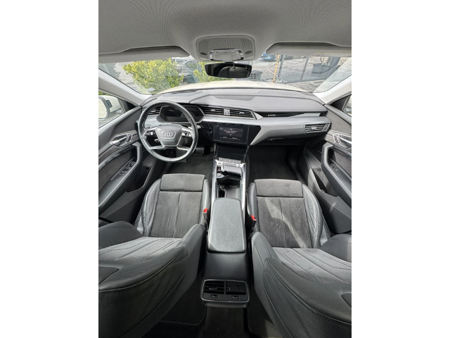 Audi E-Tron - автомобили, коли, обяви за нови и употребявани 10