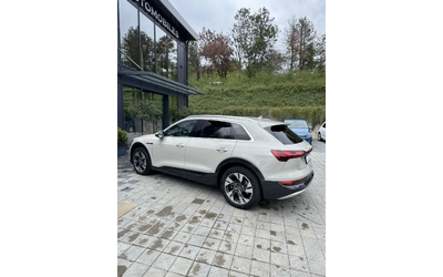 Audi E-Tron - автомобили, коли, обяви за нови и употребявани 6