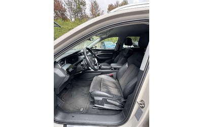 Audi E-Tron - автомобили, коли, обяви за нови и употребявани 9