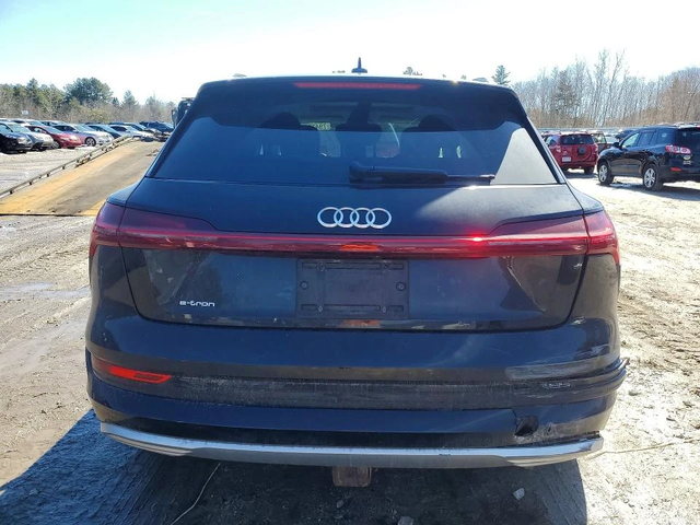 Audi E-Tron PRESTIGE* QUATRO* ДИГИТАЛНО* ТАБЛО - автомобили, коли, обяви за нови и употребявани 5